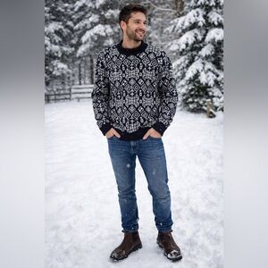 Club Monaco Navy and White Fair Isle Sweater Size Large